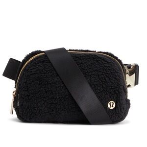 Lululemon Fleece Everywhere Belt Bag 1L – Black/Gold Sherpa Bum Bag